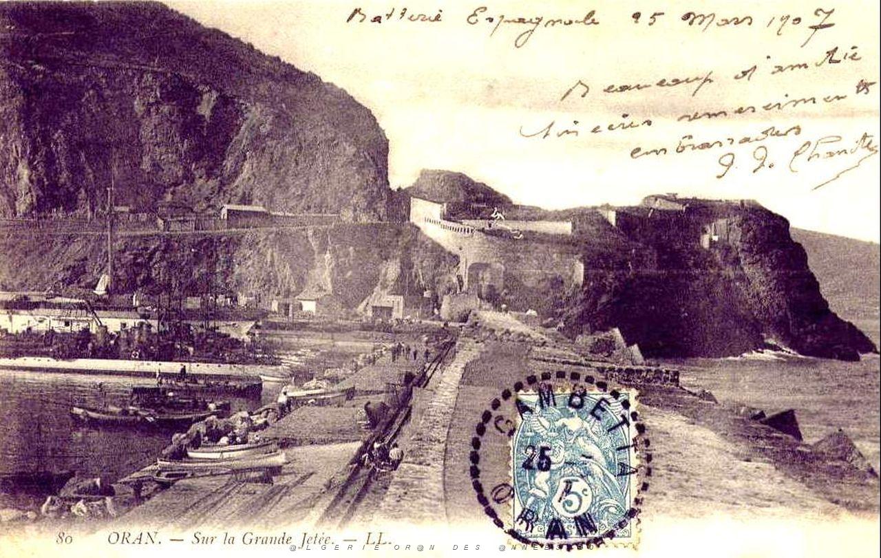 Oran- 125- travail sur les quais.jpg